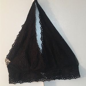 Item# 178. 3X. NWT. Zenana Outfitters. Bralette in Black